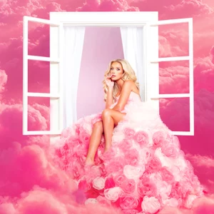 Megan Moroney performing live at The Cloud 9 Tour 2026 in Kia Center, Orlando